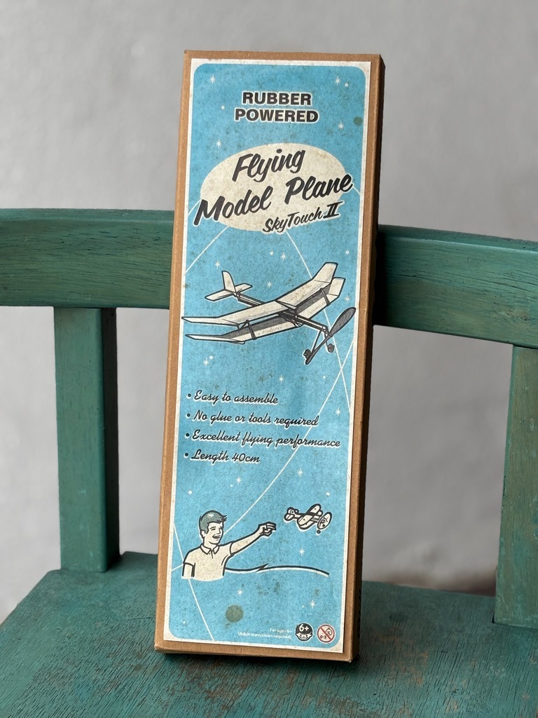 RIDLEY'S House of Novelties Flying MODEL PLANE, Hobbies & Toys, Toys ...