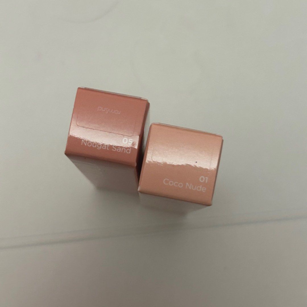 Romand Glasting Melting Balm (Category: Makeup) located in Makati City. Submitted by 097buys (Listing ID 1363119604, Image 2). Description: set price 400 both used only once.
