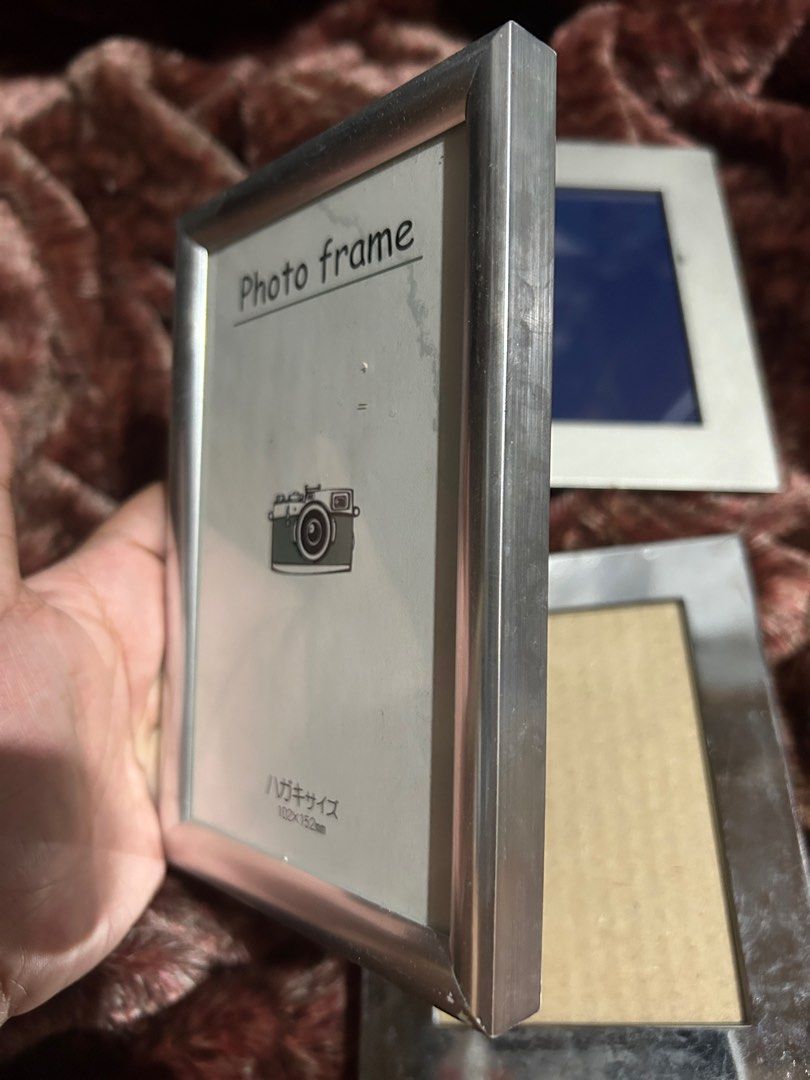 SILVER FRAMES (Category: Frames & Pictures) located in San Jose. Submitted by arianecald10996 (Listing ID 1363008425, Image 2). Description: As Is. Mabigat yung isa .