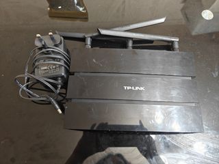 TP LINK ROUTER63004704734978110