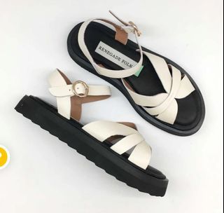 US size 6 Renegade Folk Together Slides