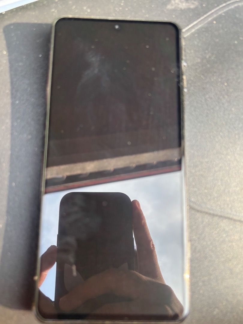 Xiaomi BlackShark 4 128GB (Category: Xiaomi) located in Quezon City. Submitted by airellfran91873 (Listing ID 1363083788, Image 1). Description: For Sale!!! Rush!! Xiaomi BlackShark 4 Selling Price : 5k (still negotiable) Issue : di na bumubukas sabi sa greenhills CPU problem. (So nabuksan na) and minor scratches but fully functional camera front and back, fingerprint, wifi, bluetooth, audio jack, 5G still smooth playing mobile games. Ginamit lan