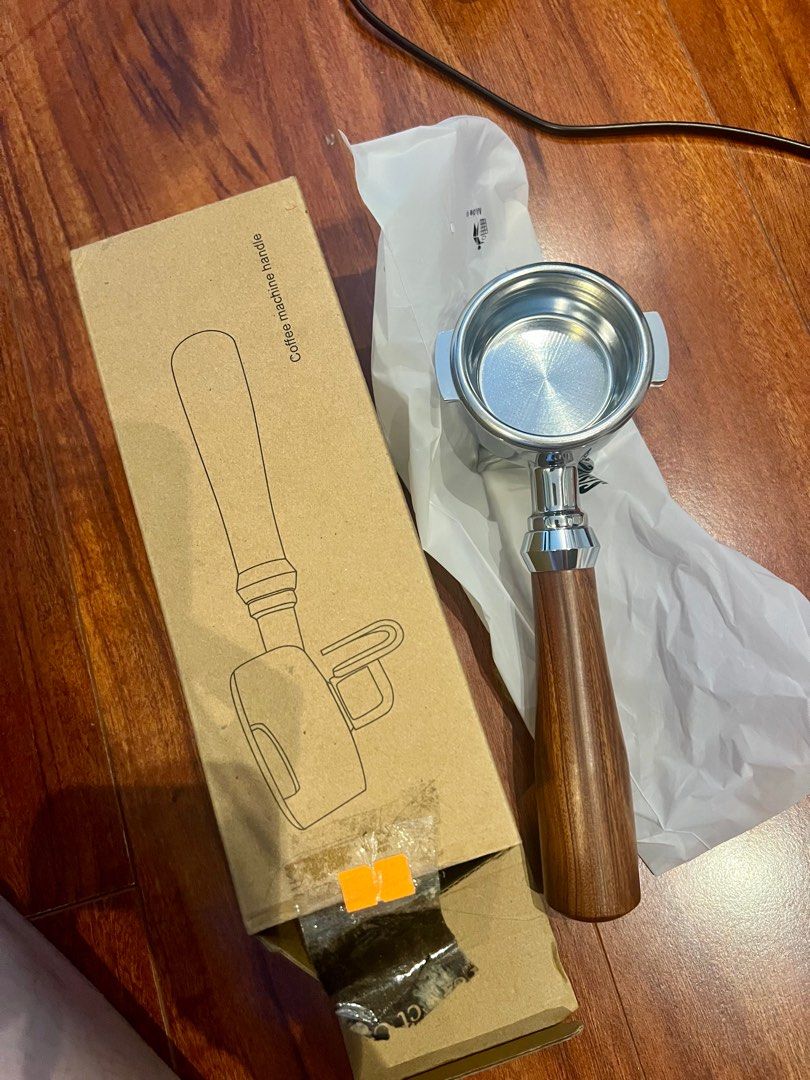 58mm 2 eared grouphead portafilter (Category: Coffee & Tea Tableware) located in Paranaque City. Submitted by junice_lupena (Listing ID 1363257177, Image 3). Description: Never been used Rfs:wrong purchase .