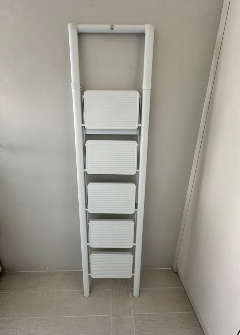 5 Steps Ladder, Furniture & Home Living, Furniture, Shelves, Cabinets ...