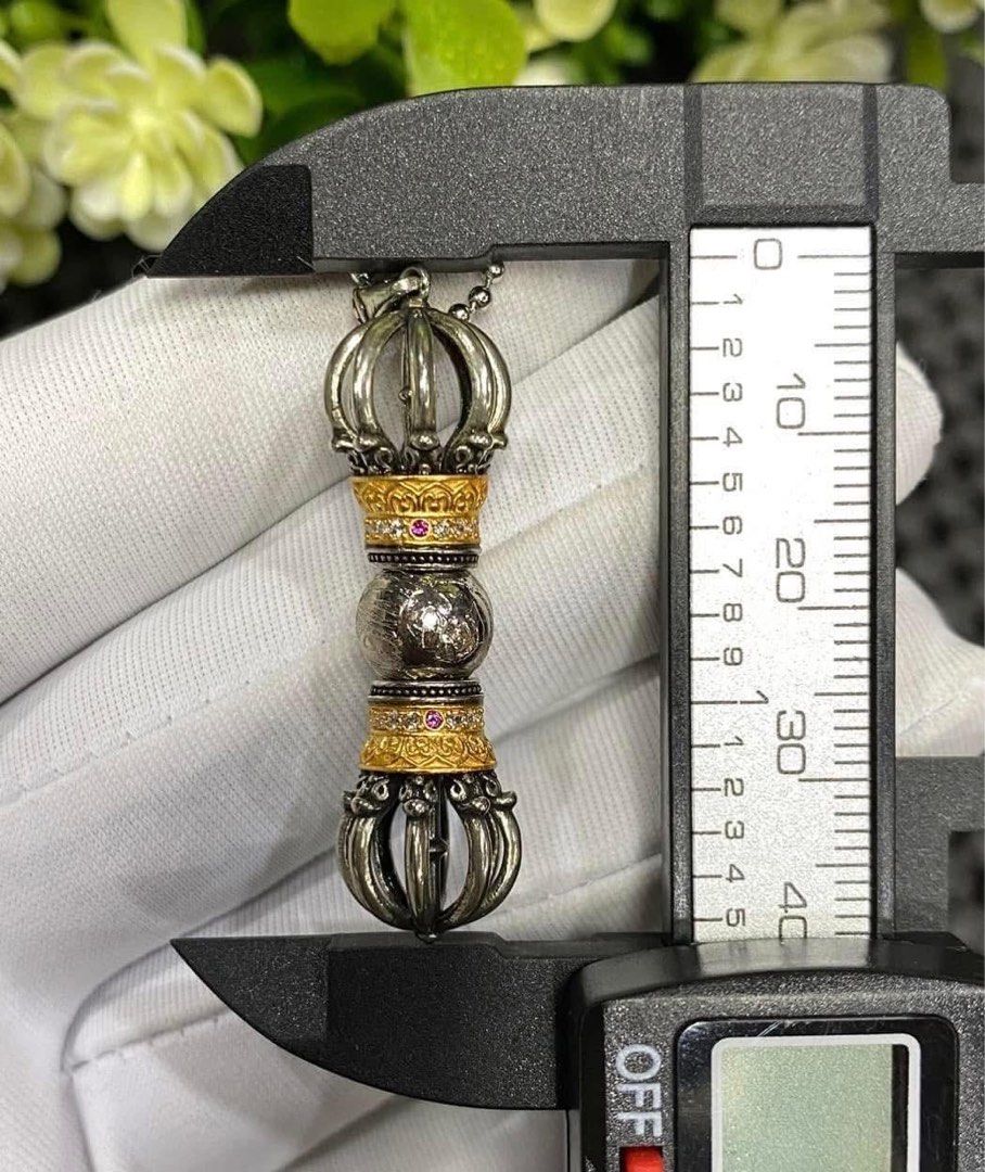 尼泊爾工藝黃銅九股金剛杵法器蓮花藏式降魔杵『阿勒泰鐵隕石美墜 尼泊爾工藝黃銅九股金剛杵法器蓮花藏式降魔杵『阿勒泰鐵隕石美墜