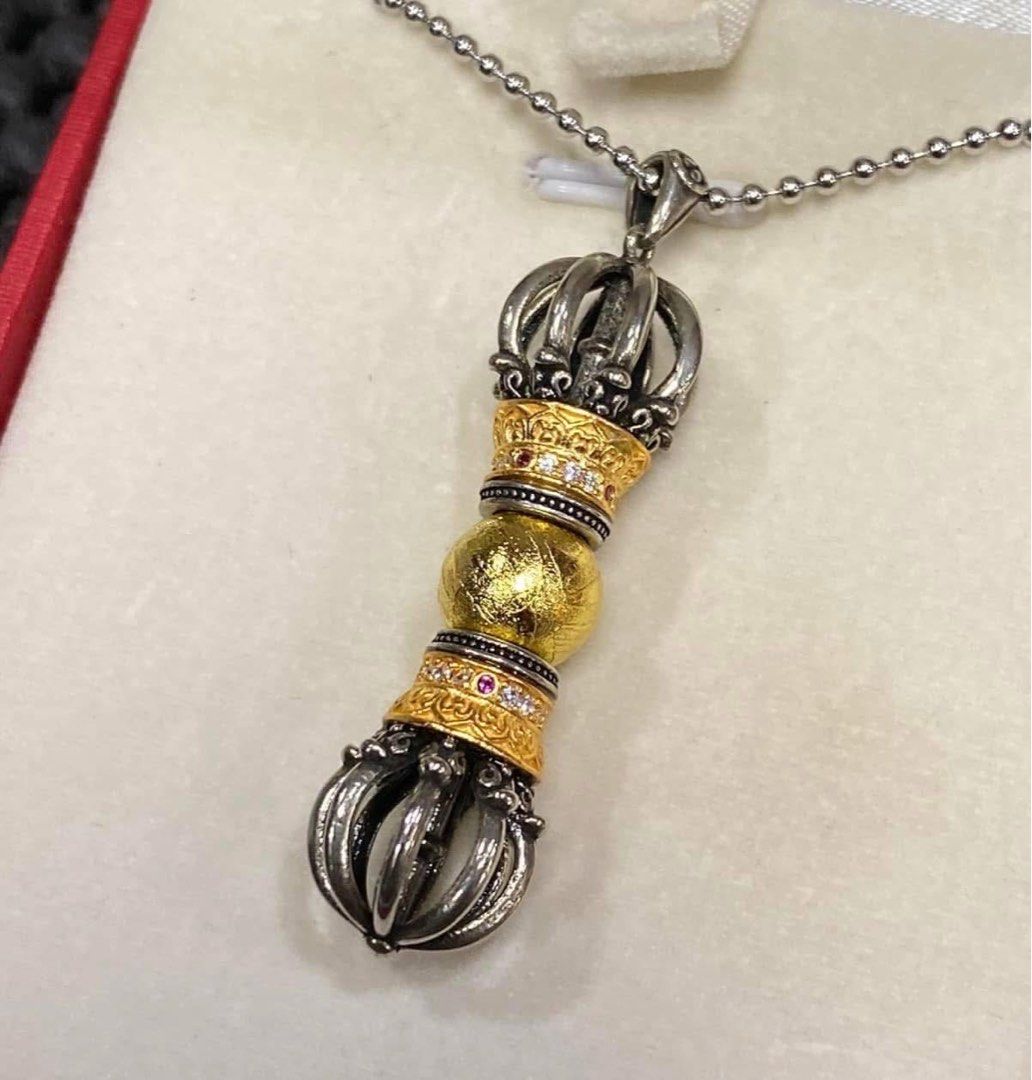 尼泊爾工藝黃銅九股金剛杵法器蓮花藏式降魔杵『阿勒泰鐵隕石美墜 尼泊爾工藝黃銅九股金剛杵法器蓮花藏式降魔杵『阿勒泰鐵隕石美墜