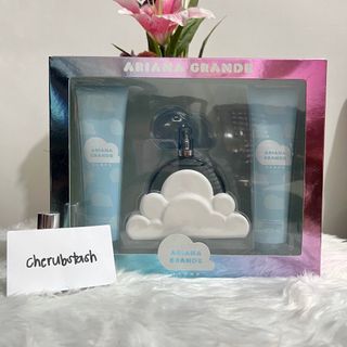 Ariana Grande Cloud Set