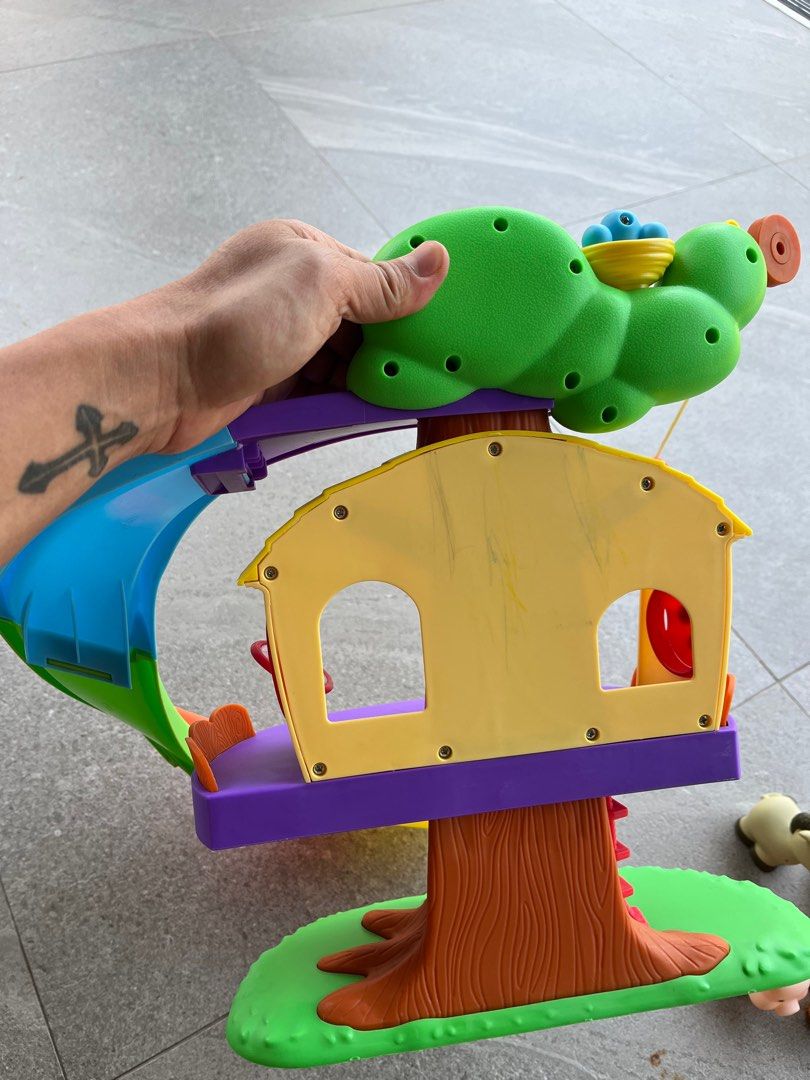 COCOMELON TREE HOUSE WITH SLIDE and free animals, Hobbies & Toys, Toys ...