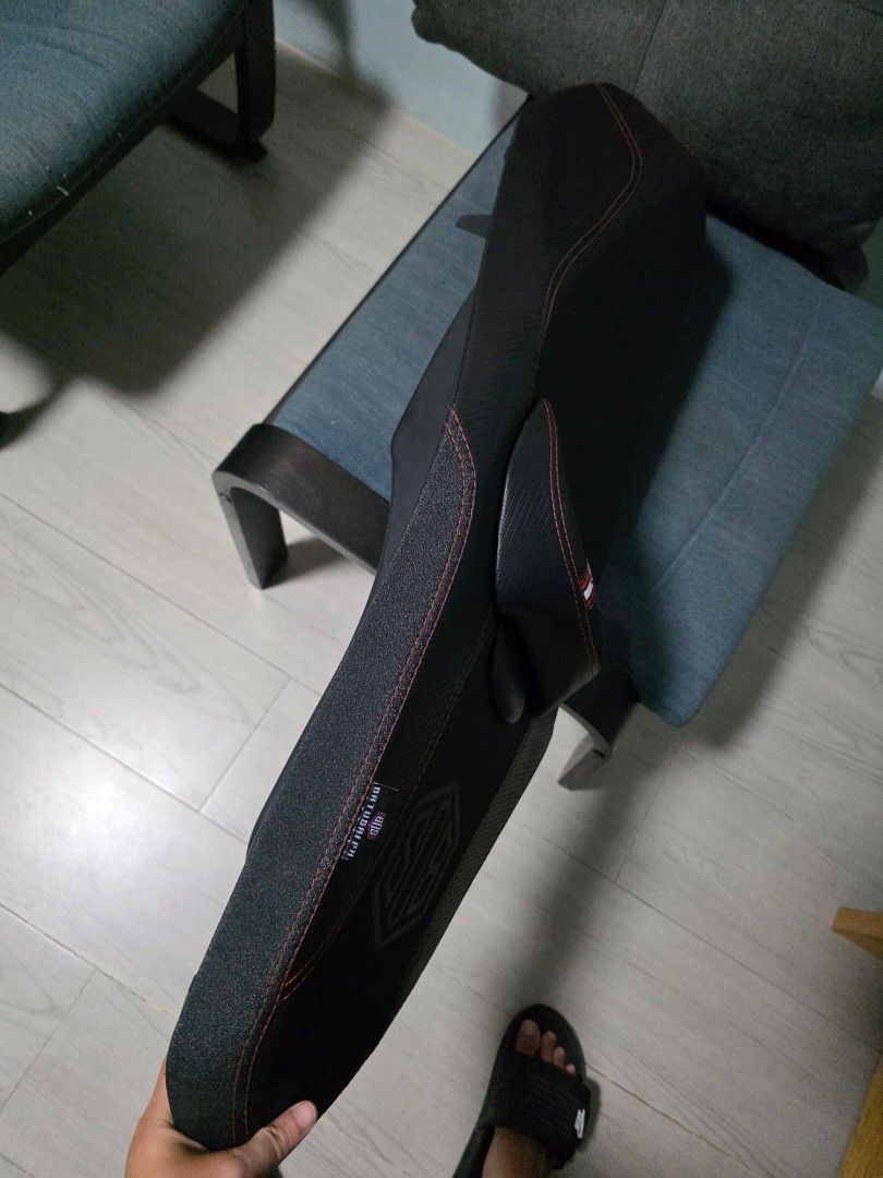Custom Semi flat seat for PCX160 (Category: Body Parts and Accessories) located in Marilao. Submitted by royalwind.7829fd (Listing ID 1363204928, Image 3). Description: Almost new! See pics for reference Custom semi flat seat from Boss Batusai No swap. RFS: Decluttering Item Location: Marilao,Bulacan Shipping at buyer's expense. Mode of Payment: Gcash / Bank transfer.