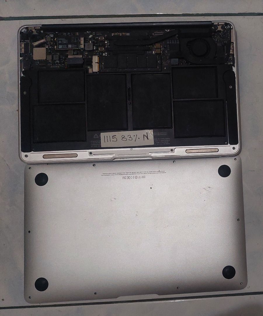 DEFECTIVE MacBook Air 11" (2014) A1465 (Category: Laptops & Notebooks) located in Tagbilaran City. Submitted by rjv1977 (Listing ID 1363287805, Image 2). Description: DEFECTIVE 2014 MacBook Air 11" 1.4 GHz i5 / 128 GB SSD / 4 GB RAM ISSUES: Unknown / No Power / Defective LCD Battery Service Recommended ARABIC Keyboard > ABC Keys Unit ONLY NO CHARGER For Parts Only - Is what it is.