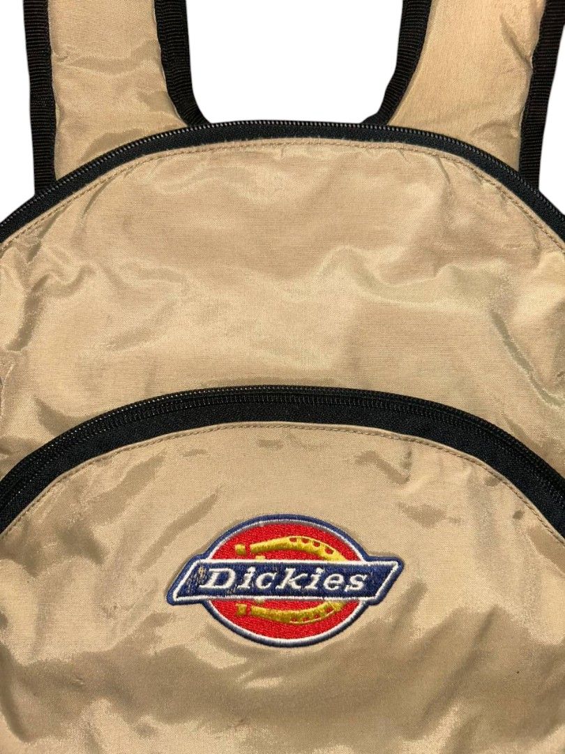 DICKIES BACKPACK (Category: Backpacks) located in Manila. Submitted by dongelo15 (Listing ID 1363251844, Image 3). Description: DICKIES BACKPACK WITH BIG LOGO 🚨 🚨 WIDTH : 13 LENGTH: 14 W/ TAG HEARING OFFER!🏷️ - ISSUE MINIMAL PINHOLE - ZIPPER.