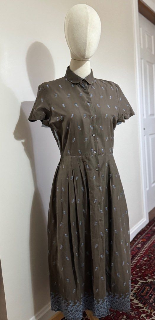 Embroidered dress with peter pan collar (Category: Dresses) located in Davao. Submitted by kitdlr (Listing ID 1363292912, Image 1). Description: Beautifully embroidered parisian style dress. Has lining and invisible snaps sewed in between buttons to achieve clean silhouette. Missing cloth belt but can use grosgrain ribbon or thin leather belt for added elegance. .