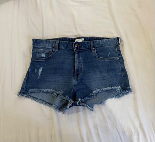 (Category: ) located in . Submitted by ctg222 (Listing ID 1363192120, Image 1). Description: .