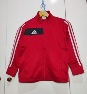 (Kategori: ) berada di . Dikirim oleh rizquna_secondhand (ID iklan 1363241337, Gambar 1). Deskripsi: .