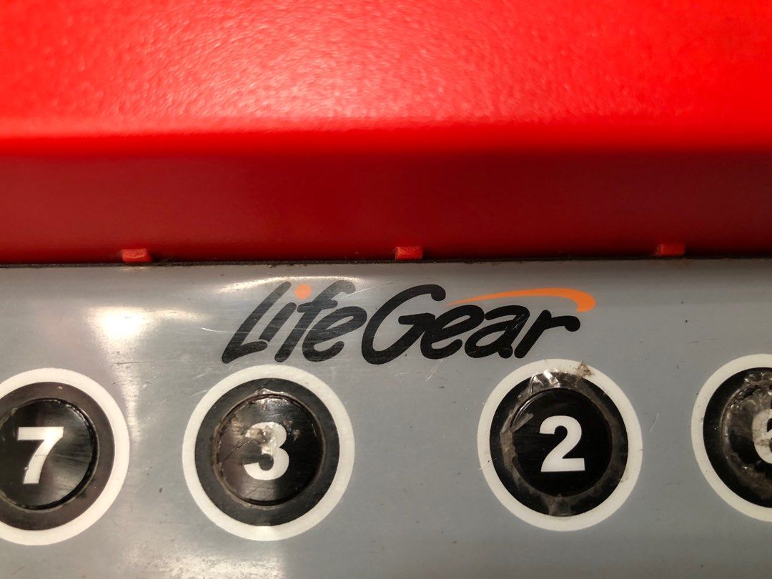 LIFE GEAR treadmill (RUSH!) (Category: Cardio & Fitness Machines) located in Quezon City. Submitted by wasp_guy (Listing ID 1363189984, Image 3). Description: NEGOTIABLE RUSH! Work’s excellent All buttons working Not being used .
