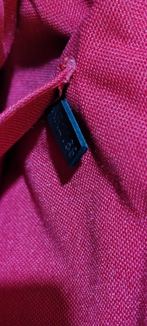 Lv damier pochette bag (Category: Luxury Bags & Wallets) located in Quezon City. Submitted by liambags (Listing ID 1363315425, Image 3). Description: Lv damier pochette bag no flaws with dust bag,box and card with code made in Spain size L 23.5cm x H 13.5cm kindly pm me.