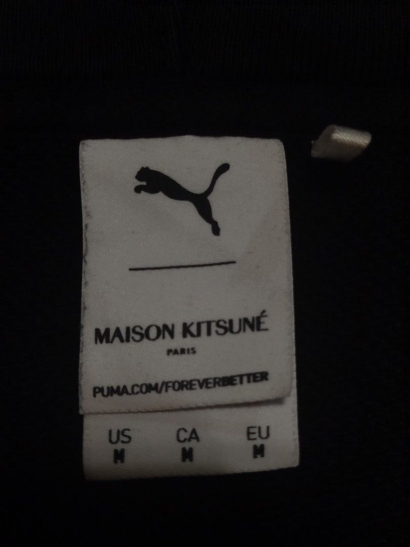 MAISON KITSUNE X PUMA AUTHENTIC (Category: Luxury Apparel) located in Lipa City. Submitted by france01825 (Listing ID 1363285699, Image 3). Description: HEAVY CLOTH fit sa L to XL.