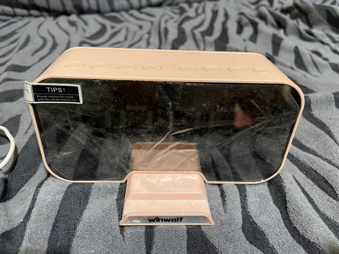 Multifunctional speaker digital alarm clock fm radio (Category: Soundbars, Speakers & Amplifiers) located in Manila. Submitted by CamzPrelovedItems (Listing ID 1363191820, Image 3). Description: Free when you buy 3 clothes more than 400 worth.