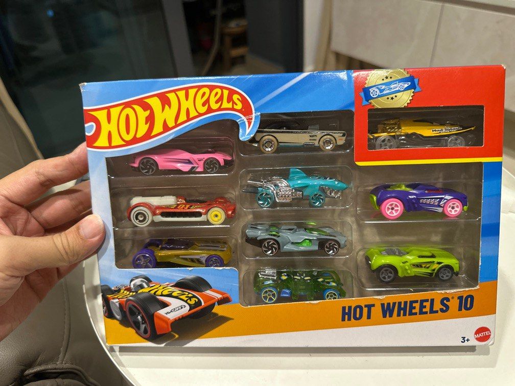 NEW Hot Wheel 10 pack Exclusive Lot, Hobbies & Toys, Toys & Games