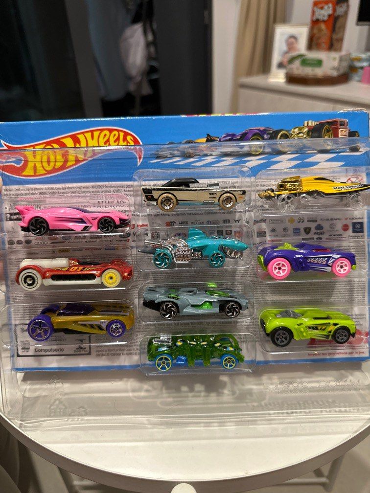 NEW Hot Wheel 10 pack Exclusive Lot, Hobbies & Toys, Toys & Games