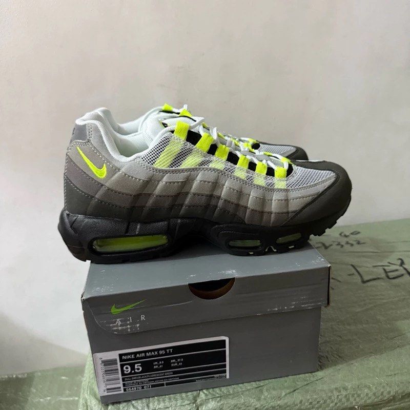 nike air max central cee (Category: Sneakers) located in Mandaluyong City. Submitted by shamzxc (Listing ID 1363172193, Image 3). Description: DM me if you’re interested size 40-45 Follow us on IG: chicfinds.dtqc Sold out Color: Black x Rose gold.