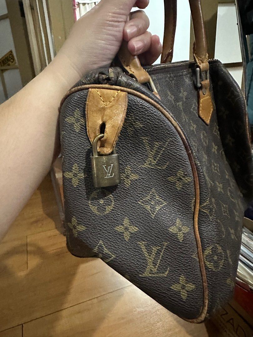 Preloved LV Speedy 25 Korea (Category: Luxury Bags & Wallets) located in Pasig City. Submitted by rrionda.22 (Listing ID 1363189568, Image 2). Description: .