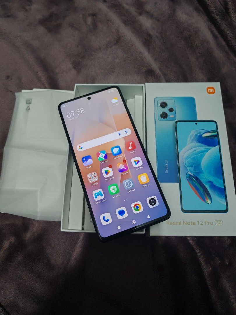 Redmi note 12 pro 5g (Category: Xiaomi) located in Manila. Submitted by skychoochoo (Listing ID 1363182768, Image 2). Description: No issue Complete Good as new 256gb.