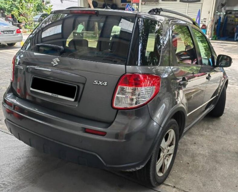 Suzuki SX4 Hatchback 1.6 (A) (Category: Used Cars) located in Singapore. Submitted by 21residences (Listing ID 1363239219, Image 1). Description: Good car, Well-Maintained. Unit in superb condition, view to believe! Petrol saving.. .