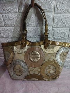 (Kategori: ) berada di . Dikirim oleh sha_numpreloved (ID iklan 1363333879, Gambar 1). Deskripsi: .