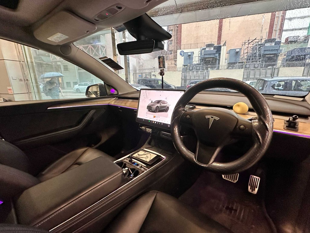 Tesla MODEL Y LONG RANGE Auto498298651966842885