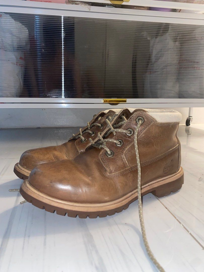 Timberland Nellie Chukka Boots Waterproof (Category: Boots) located in Valenzuela. Submitted by yonibels (Listing ID 1363272077, Image 3). Description: • Authentic • Size: 37 • No flaws or issues • Quality 8 / 10 • Signs of use • Needs cleaning and a bit of care, as it’s been stocked • No box because bought from Australia • Rfs: Don’t use it anymore.