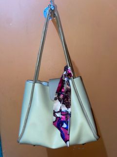 (Kategori: ) berada di . Dikirim oleh salyaa (ID iklan 1363282722, Gambar 1). Deskripsi: .