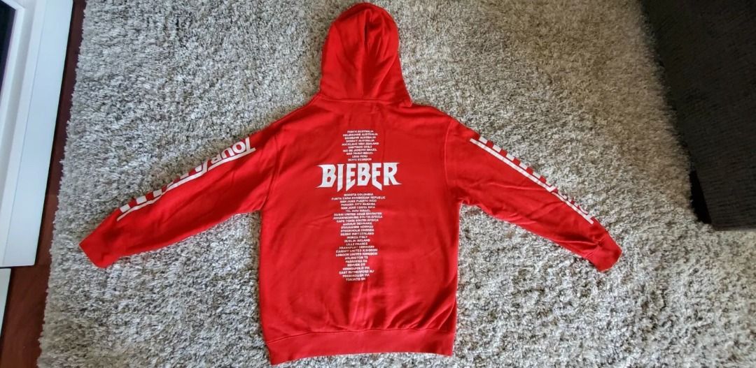 Vintage 2017 Justin Bieber 2017 Purpose Tour Sweatshirt Red (Category: Coats, Jackets and Outerwear) located in Singapore. Submitted by adee.chips (Listing ID 1363337504, Image 1). Description: Authentic as always They dont produce hoodies like these anymore Mailing $2..
