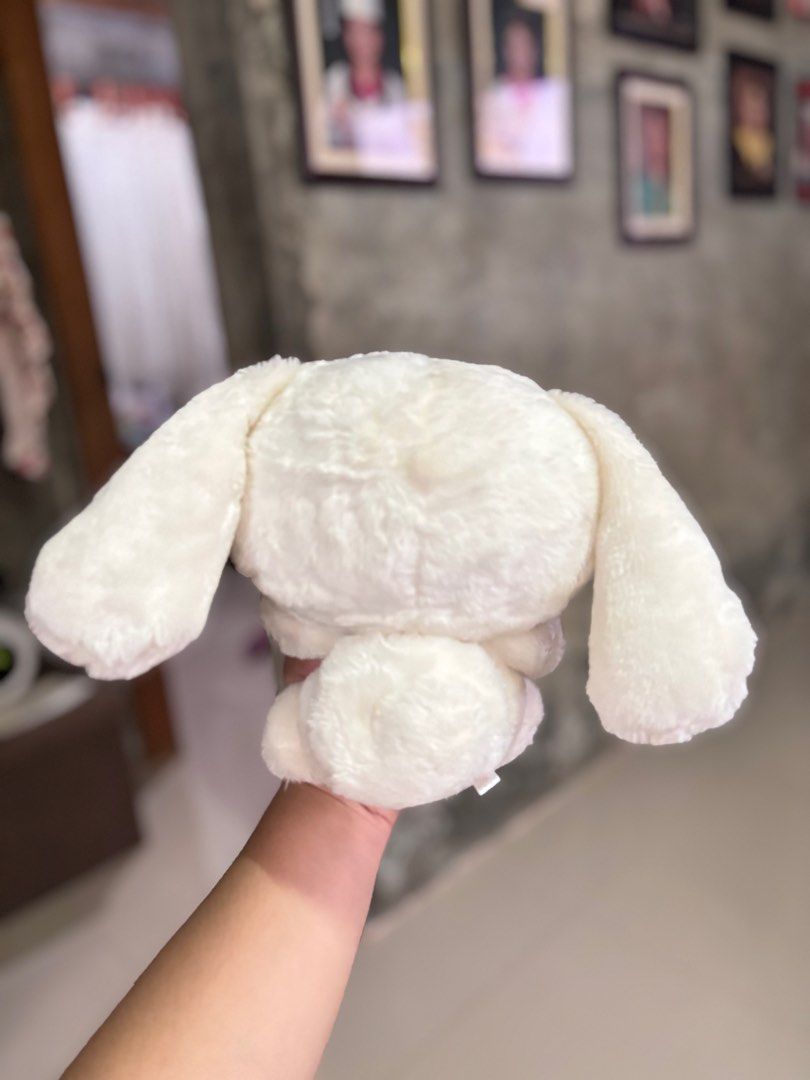 Vintage Cinnamoroll (Category: Plushies & Soft Toys) located in Batangas. Submitted by nicavely (Listing ID 1363250882, Image 2). Description: 10/10 condi.