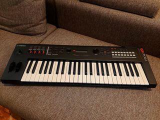 Yamaha MX 49 Keyboard Piano