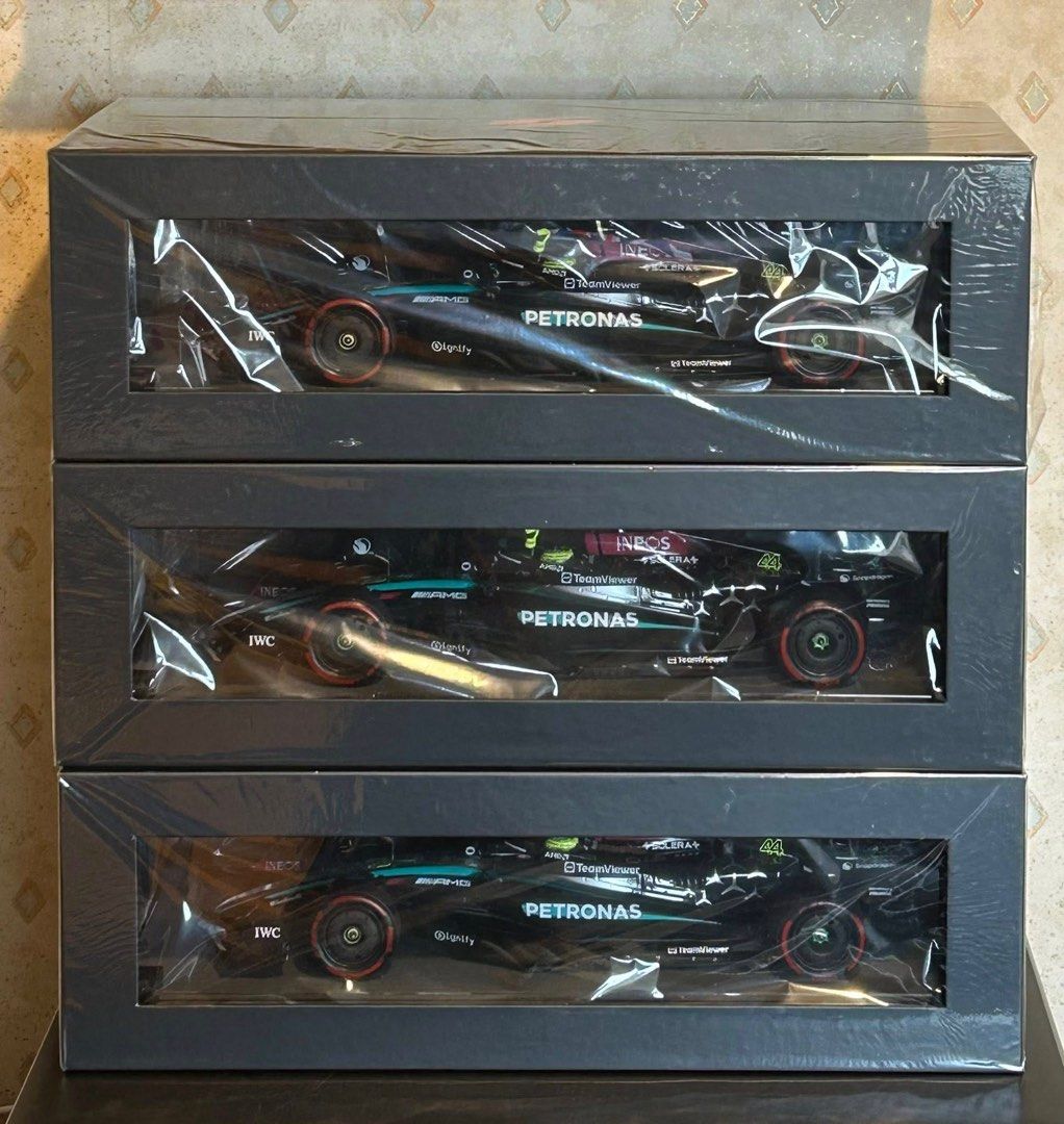 2024 Mercedes-AMG F1 W15 1/18 Spark Model | Lewis Hamilton