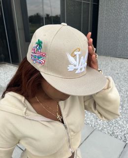 (Category: ) located in . Submitted by baddiewardrobeph (Listing ID 1363476759, Image 1). Description: .