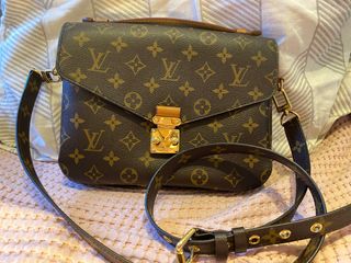 (Category: ) located in . Submitted by kittymeowle (Listing ID 1363427820, Image 1). Description: .
