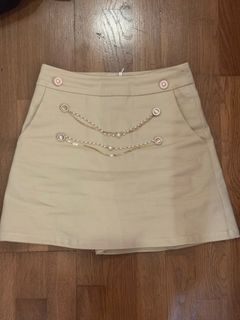 (Category: ) located in . Submitted by hellonat123 (Listing ID 1363479844, Image 1). Description: .