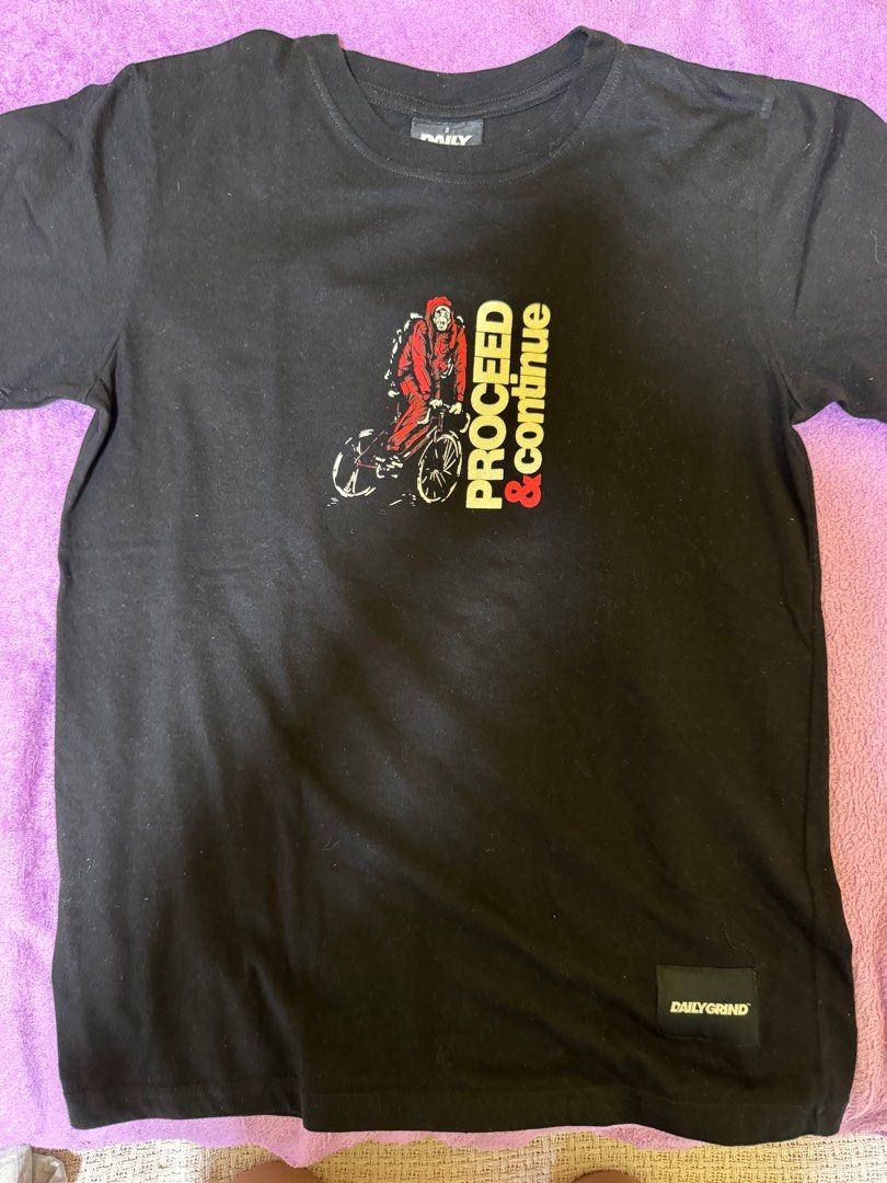 Daily Grind Small (Category: Shirts) located in Manila. Submitted by matchaonly (Listing ID 1363418639, Image 1). Description: Daily Grind Shirt (SMALL) .