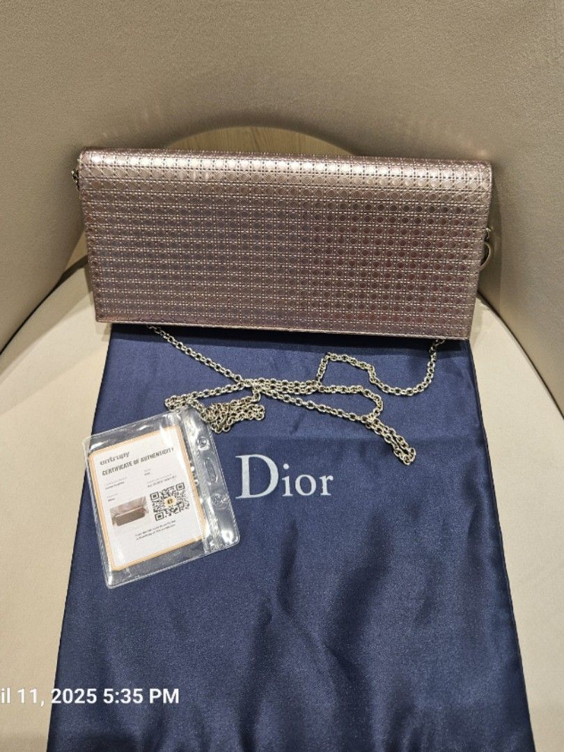 Dior microcannage chain crossbody bag original (Category: Luxury Bags & Wallets) located in San Juan City. Submitted by rmdeclutter (Listing ID 1319637283, Image 2). Description: Original. Don't need anymore Includes dustbag.