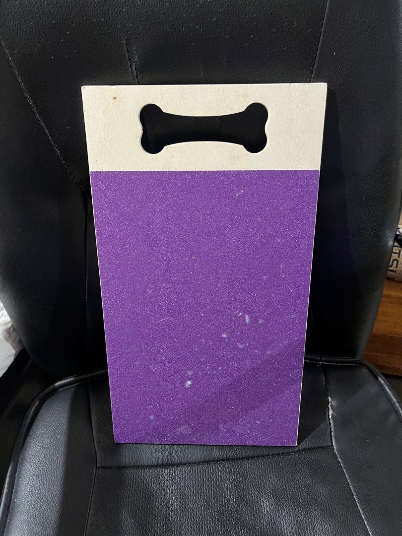Dog Nail Scratch Pad (Category: Homes & Other Pet Accessories) located in Quezon City. Submitted by trishiaa21 (Listing ID 1363423554, Image 1). Description: .