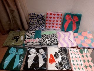 (Category: ) located in . Submitted by strawberrycloset (Listing ID 1363364797, Image 1). Description: .
