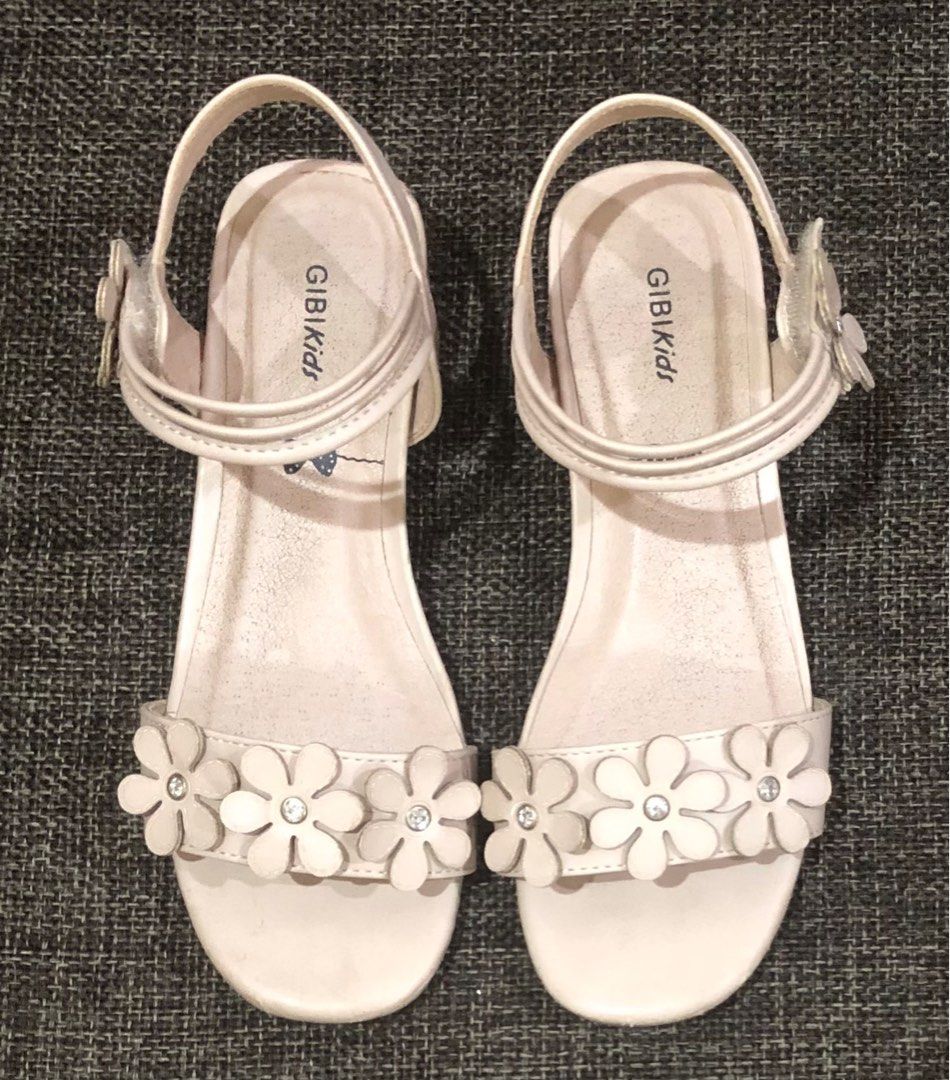 GIBI Kids Sandals with heels (Category: Babies & Kids Fashion) located in General Santos City (Dadiangas). Submitted by theatticrack (Listing ID 1363464930, Image 2). Description: decluttering size 32 .