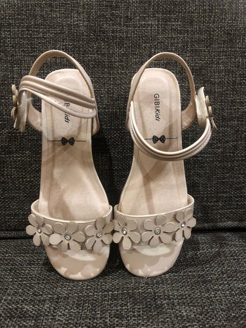 GIBI Kids Sandals with heels (Category: Babies & Kids Fashion) located in General Santos City (Dadiangas). Submitted by theatticrack (Listing ID 1363464930, Image 1). Description: decluttering size 32 .