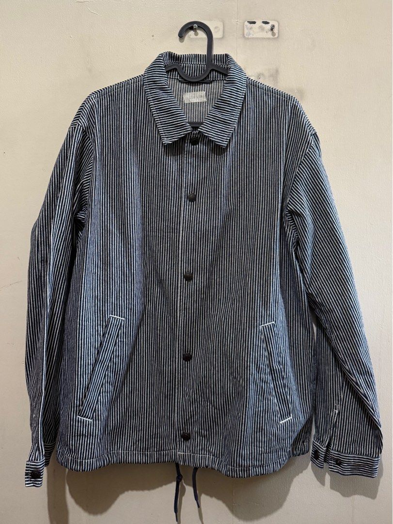 GU Coach Jacket (Category: Formal Shirts) located in Mandaluyong City. Submitted by rainieldc (Listing ID 1363354892, Image 1). Description: No issue / Like new 22.5W x 27L .