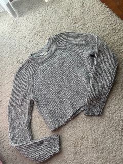 (Category: ) located in . Submitted by lilliess.closet (Listing ID 1363373334, Image 1). Description: .