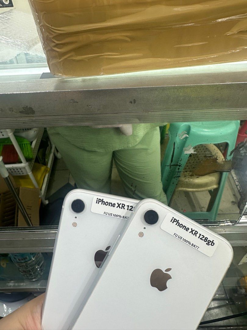 Iphone XR 128gb 100% Batt FU (Category: iPhone X Series) located in San Juan City. Submitted by keannagadgetph (Listing ID 1363507002, Image 2). Description: Available Units for today's POST! Iphone XR / 128gb / FU / 100% batt - any colors available - good condition - 95% Makinis - good battery - no issue / repair ~ Accepting SWAP / TRADE IN / INSTALLMENT / BINTA UNIT ~ CASH ON DELIVERY METRO MANILA / LBC PAYMENT FIRST ~ Store location GREENHILLS