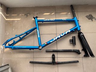 （分類：）位於 。 由 ryanlam907 提交（商品編號 1363361729，圖片 1）。簡介： 。