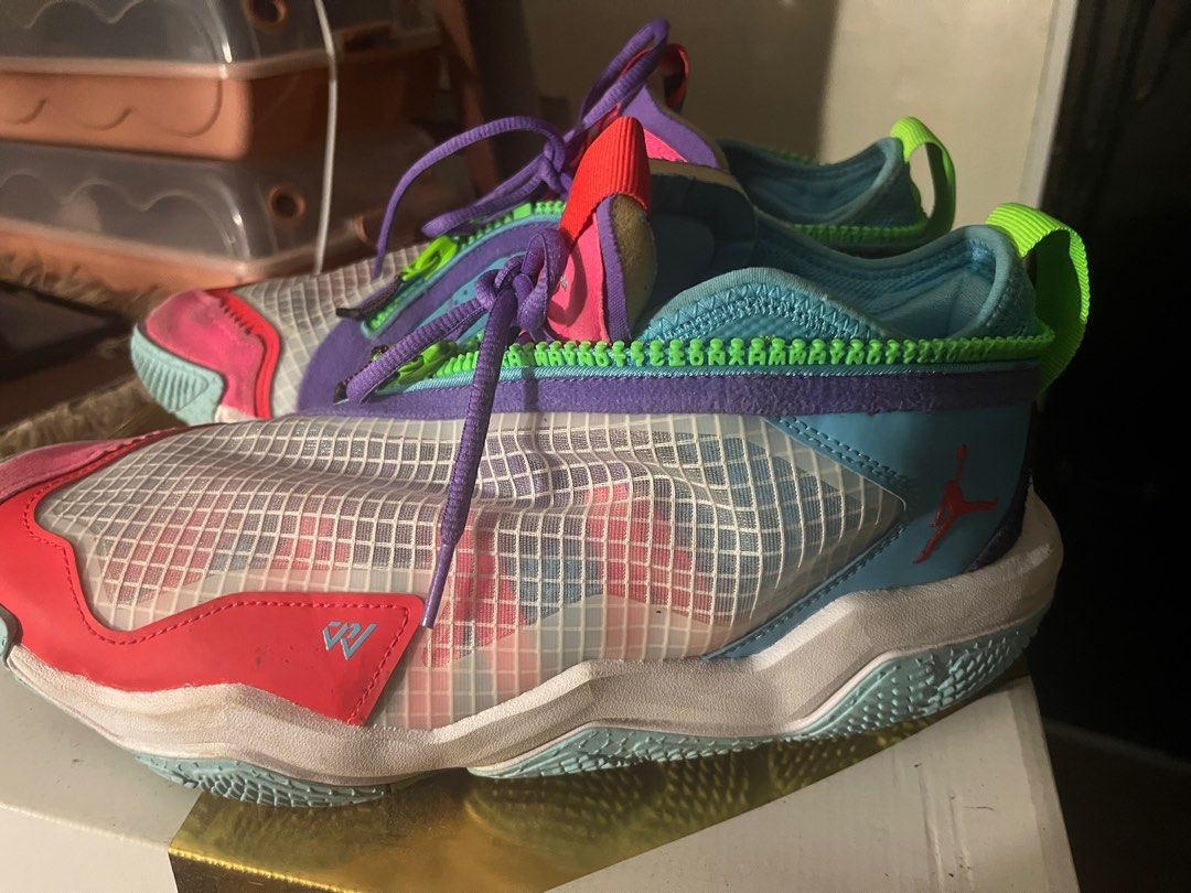 jordan why not 0.6 multi-color (Category: Sneakers) located in San Juan City. Submitted by aaaadas (Listing ID 1363426852, Image 3). Description: .